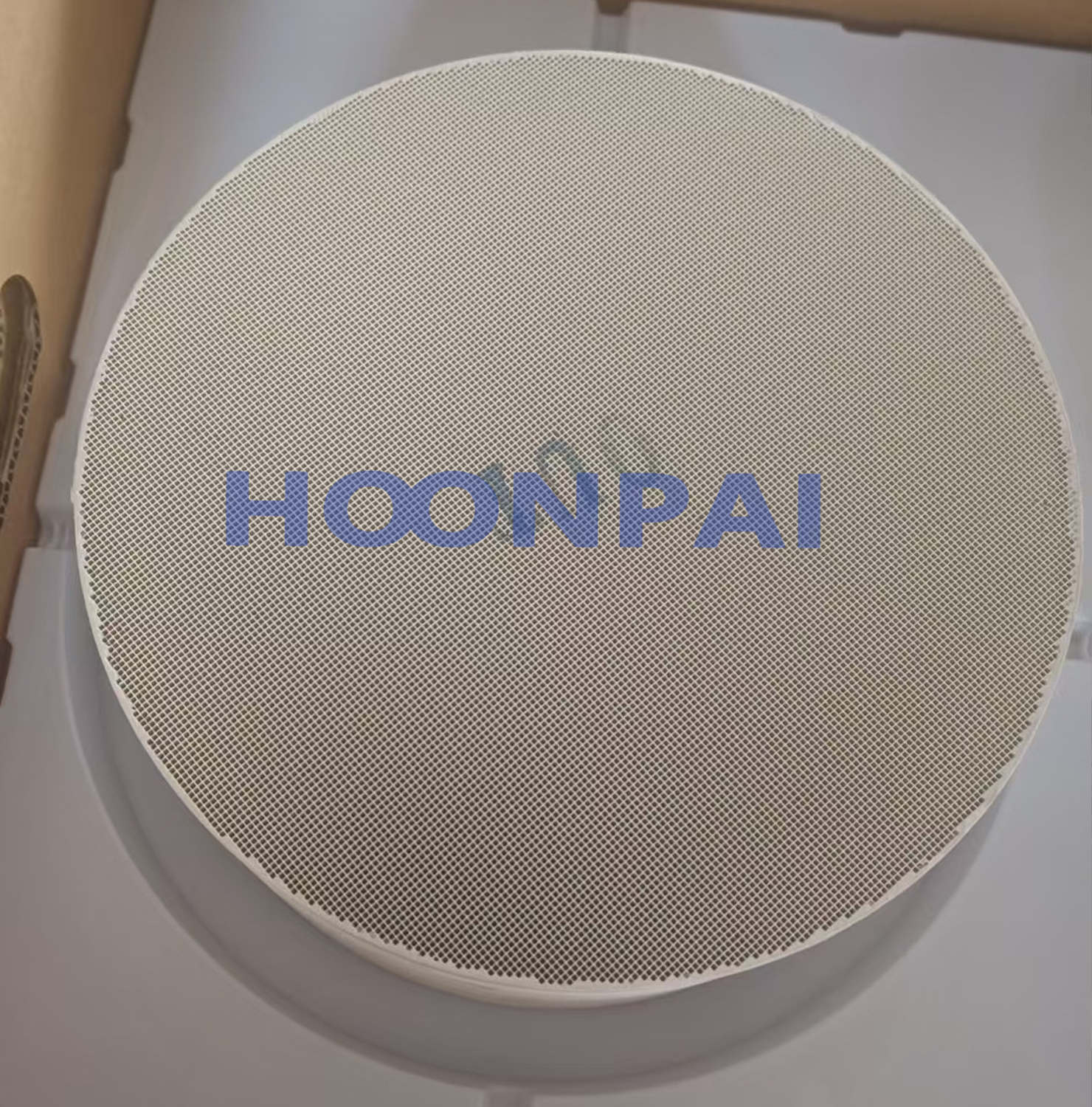 Durable Ceramic DOC Substrate - Efficient Diesel Oxidation Catalyst for Commercial Vehicles