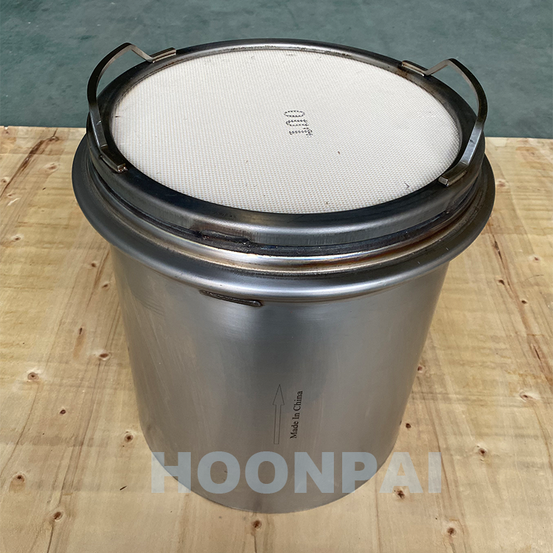 Customize Heavy Engine Catalyst Converter Ceramic Substrate DPF Diesel Filter for Exhaust System Volvo 