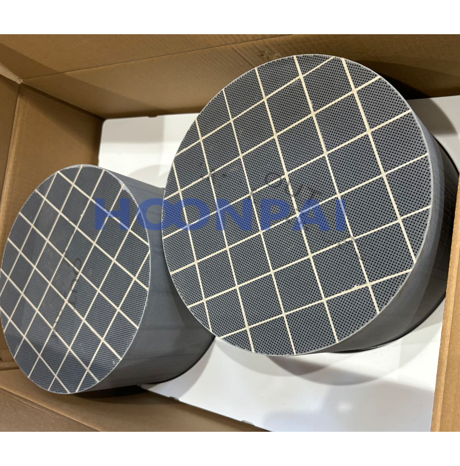 Euro6 DPF Silicon Carbide diesel particulate filter/Ceramic Filfer Catalyst/Ceramic Substrate Catalytic Converters for Mercedes Diesel Parts Exhaust System 