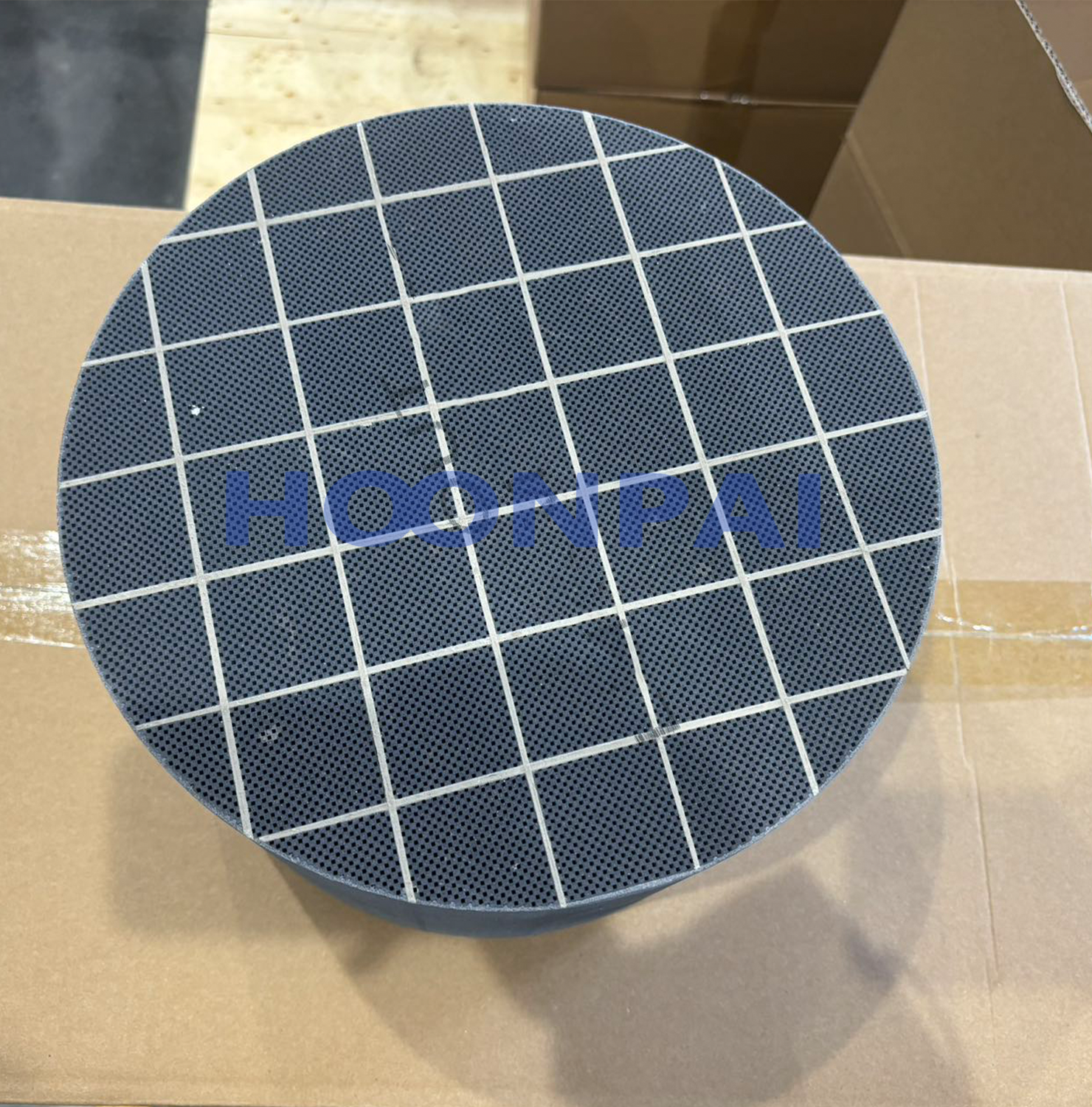 Diesel Engine Auto Part Silicon Carbide (SiC) DPF Ceramic Substrate for Emission Control System