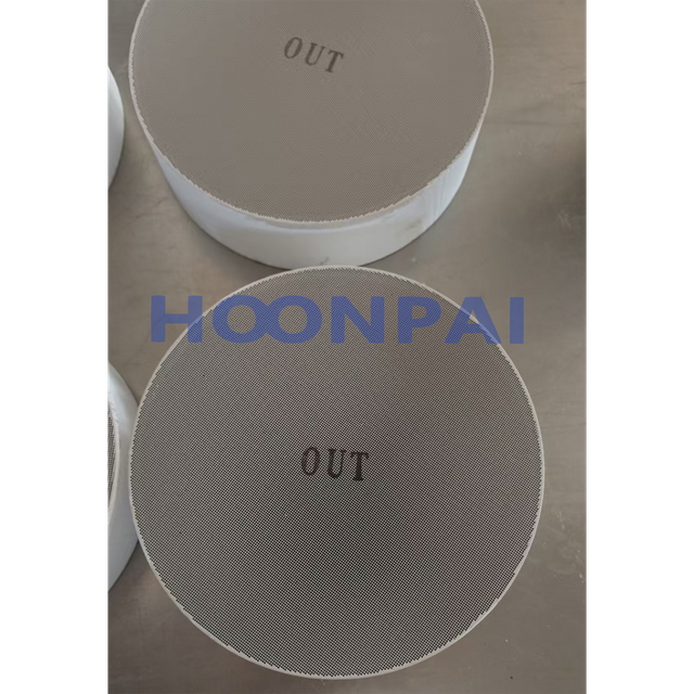 Durable Ceramic DOC Substrate - Efficient Diesel Oxidation Catalyst for Commercial Vehicles