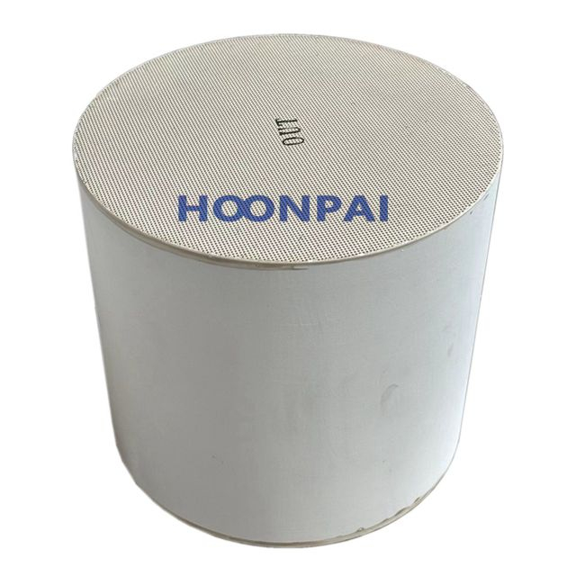 Euro6 Truck Parts Ceramic Substrate DPF Catalytic Converters For Exhaust Purification System 