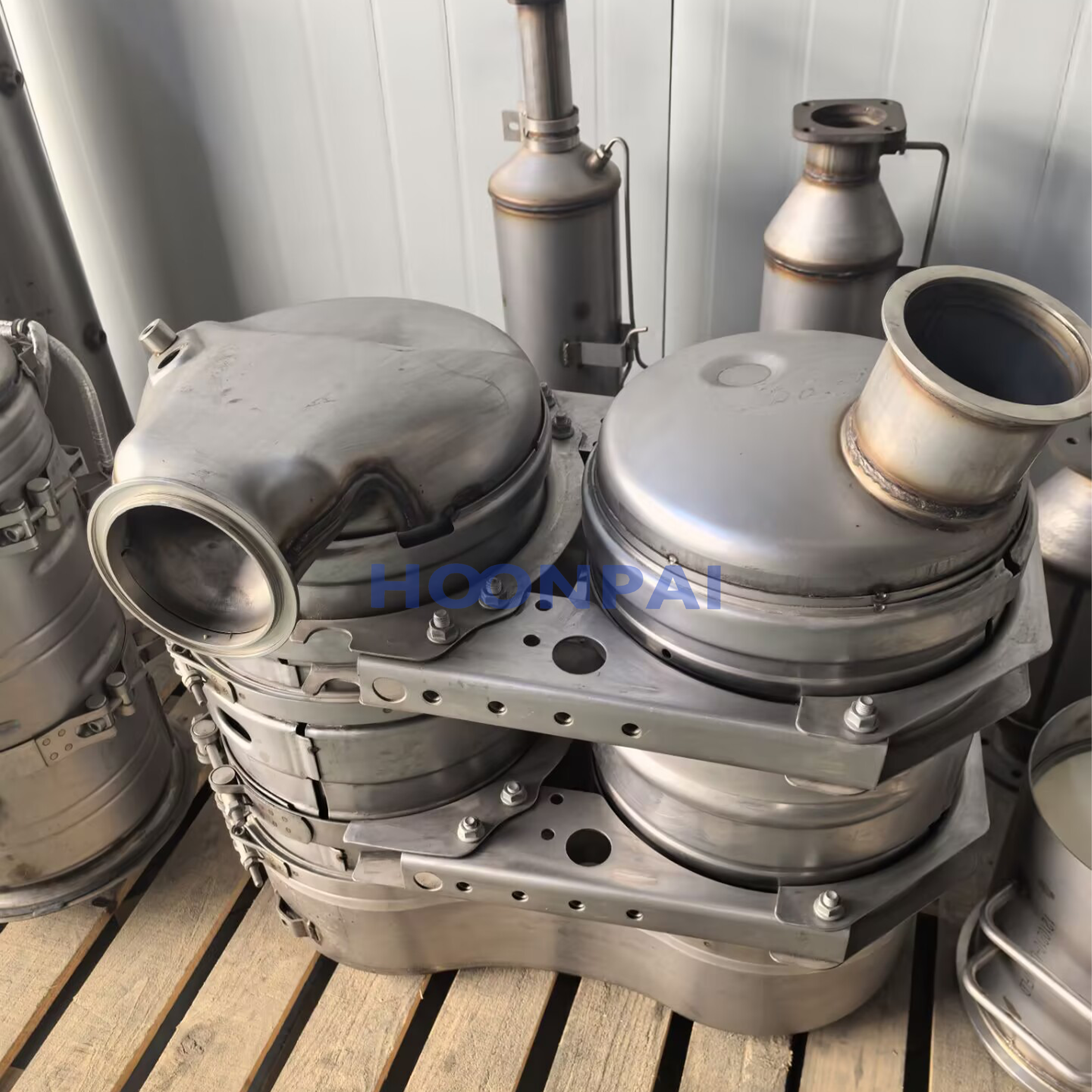 Tier 4 Final Aftertreatment System with DOC+DPF+SCR & Urea Tank