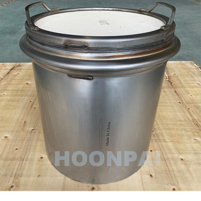 Euro 6 DPF Diesel Particulate Filter for Volvo Catalytic Converter 21716417, 21716419