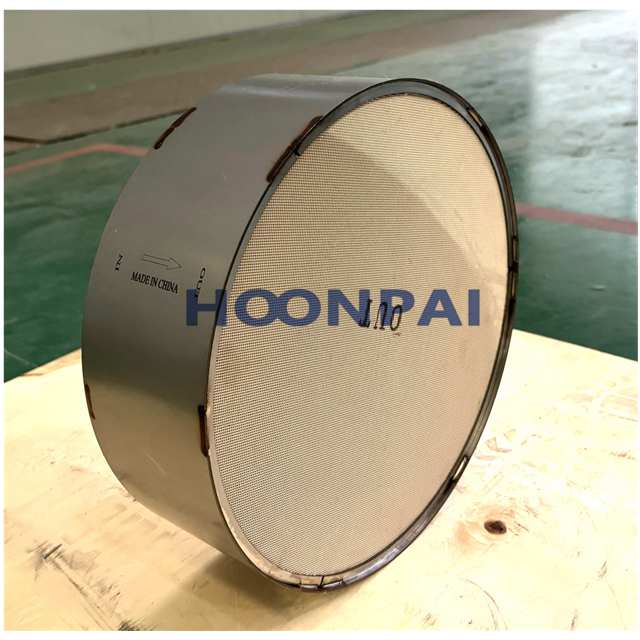 Euro6 DOC Ceramic Filter Ceramic Catalyst Converter for Diesel Engine Parts Catalytic Converter