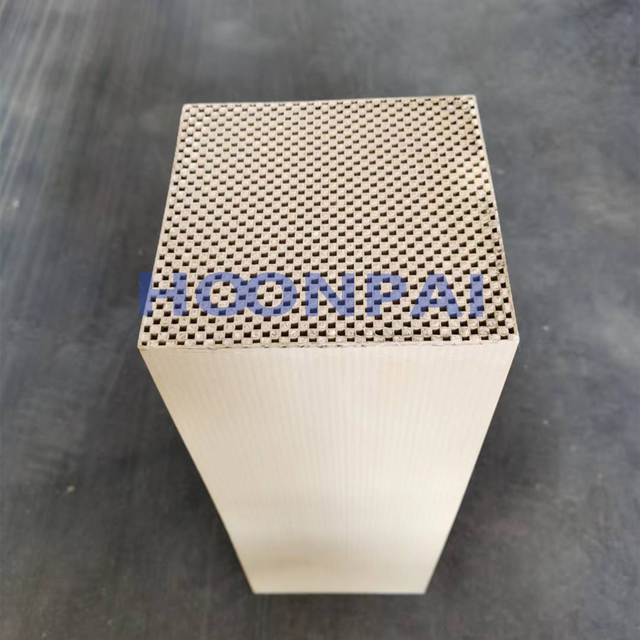 Engine Parts Custom Square Honeycomb Ceramic SCR Catalyst Catalytic Converter for Exhaust System